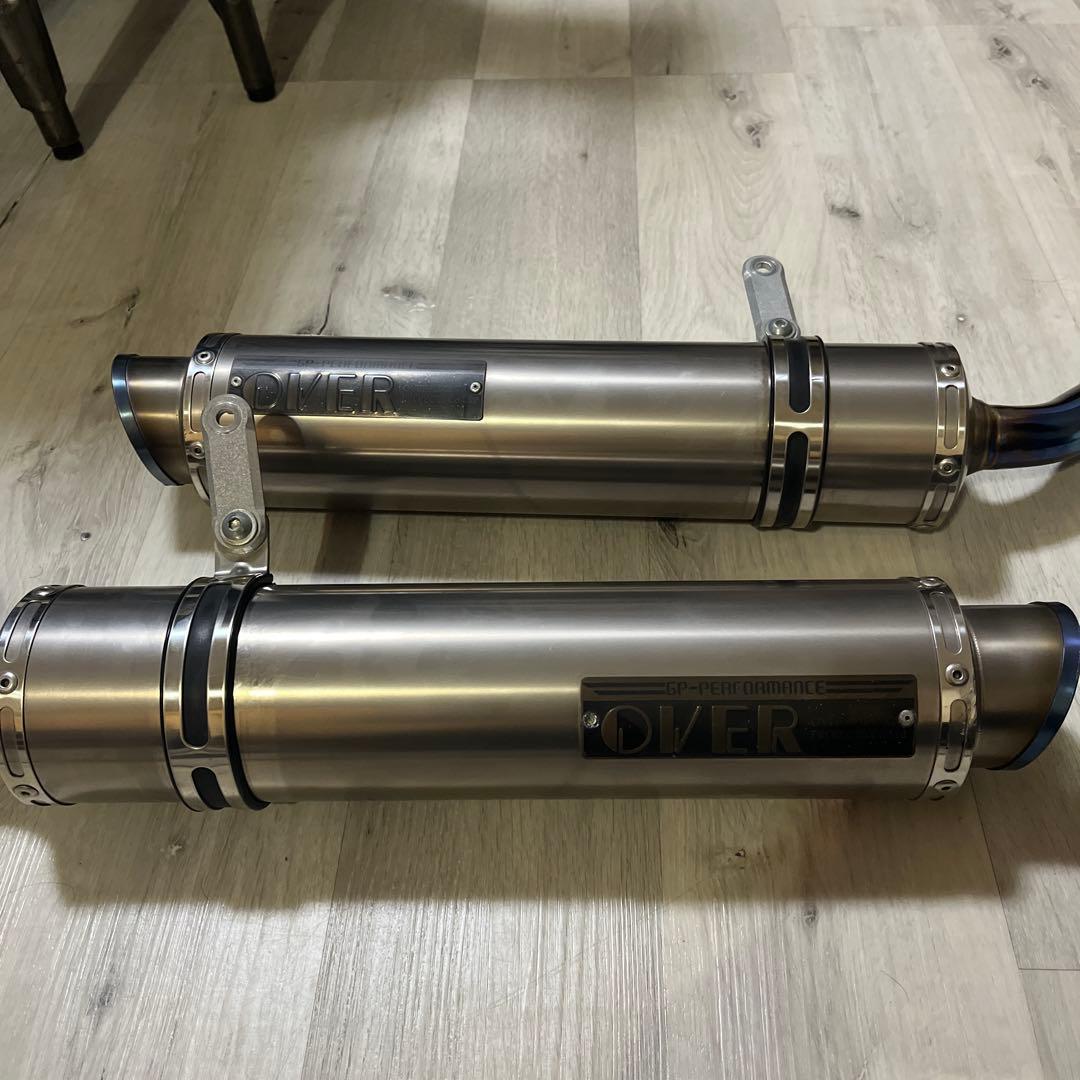 トライアンフ　ストリートトリプル　マフラー