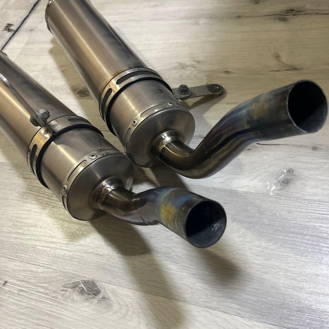 トライアンフ　ストリートトリプル　マフラー