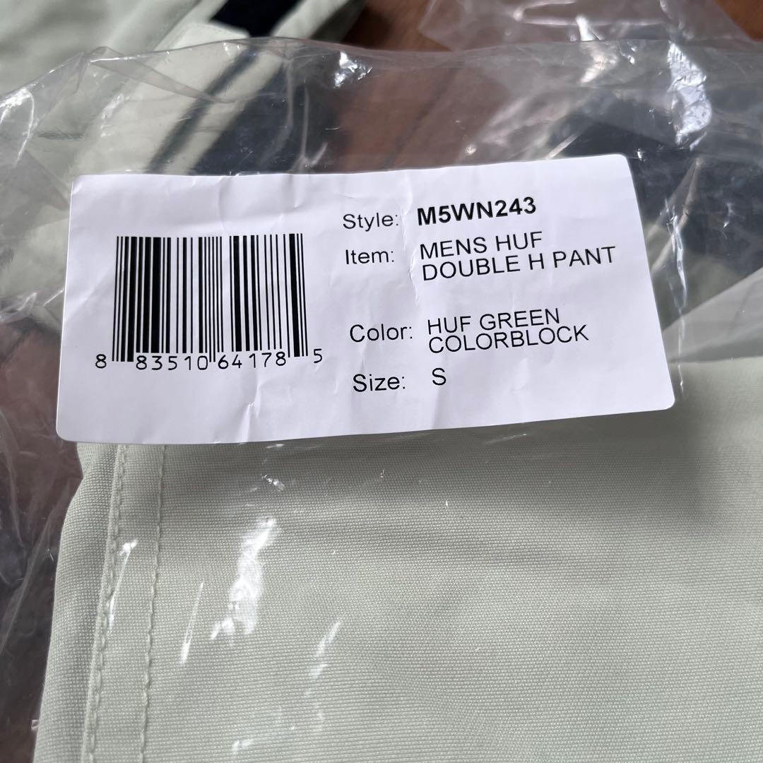 NEWモデル　686 HUFコラボ　スノーボードウェア上下　ジャケット&パンツ