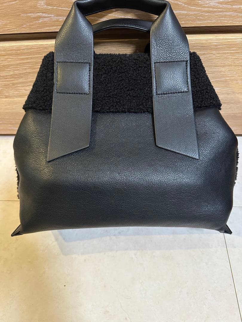 【新品未使用】nuer ヌエール 2WAY 柔らかボア レザー トート 黒