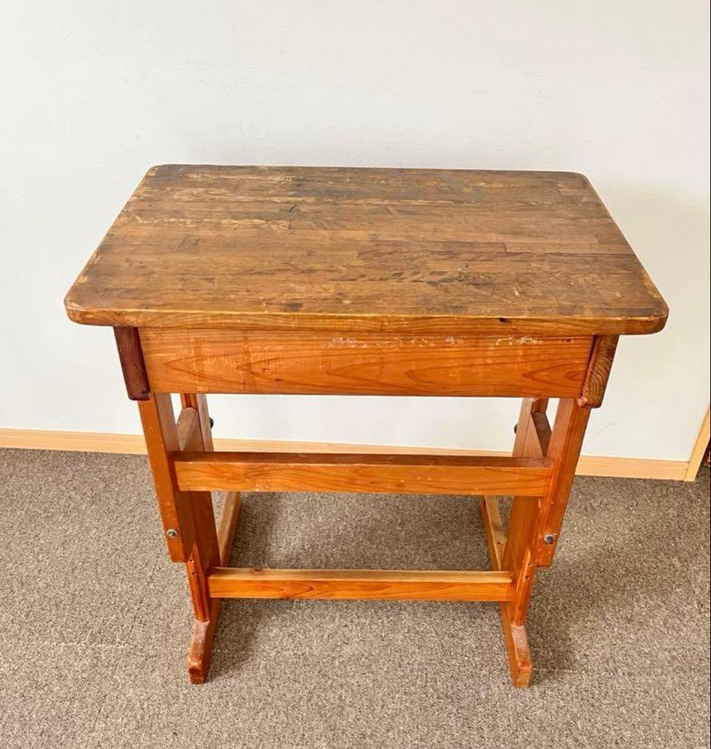 お早めに！人気のビンテージ木製　約縦45×横65 アンティーク　レトロ　学習机