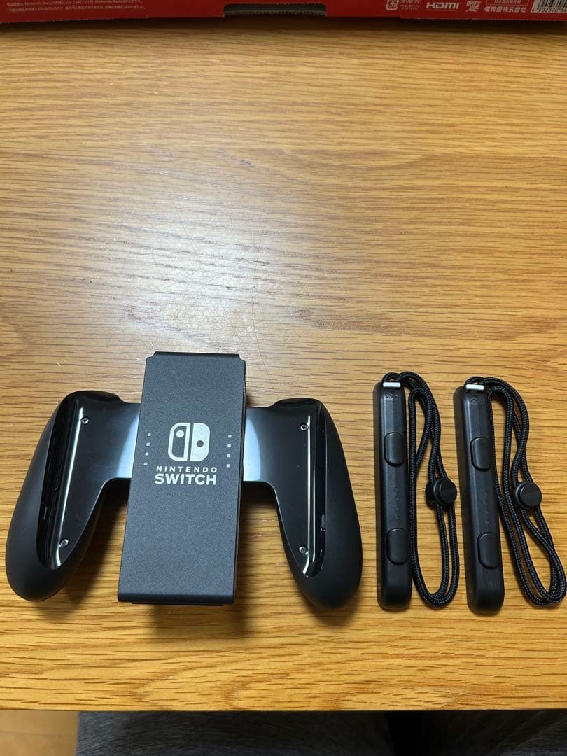 Nintendo Switch 本体　コントローラー2セット