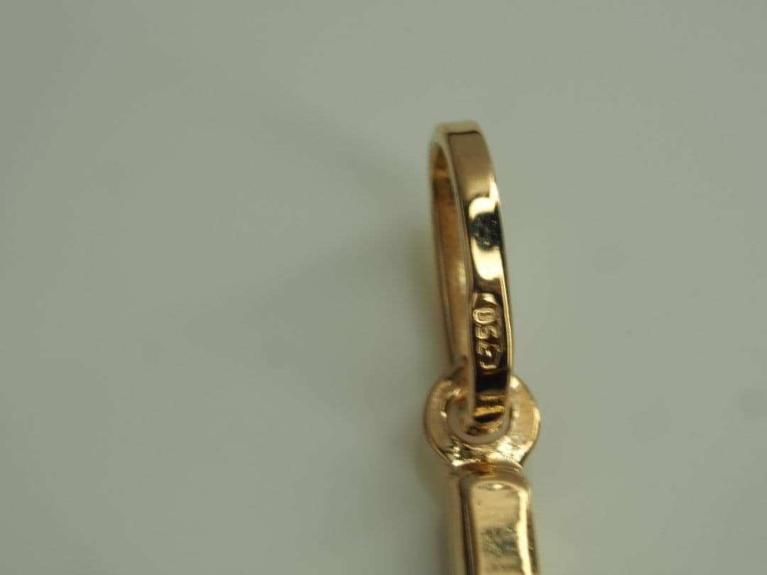 シンプル十字架　クロスペリドットトップ　750YG K18YG