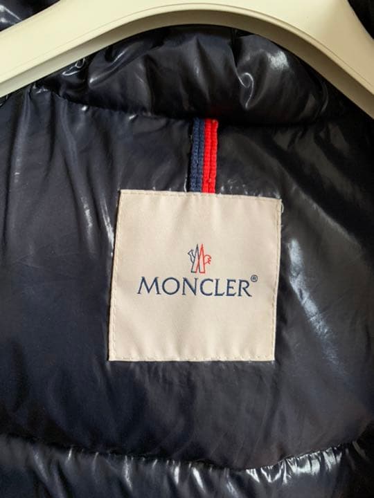 モンクレール　ダウンジャケット　キッズ6A