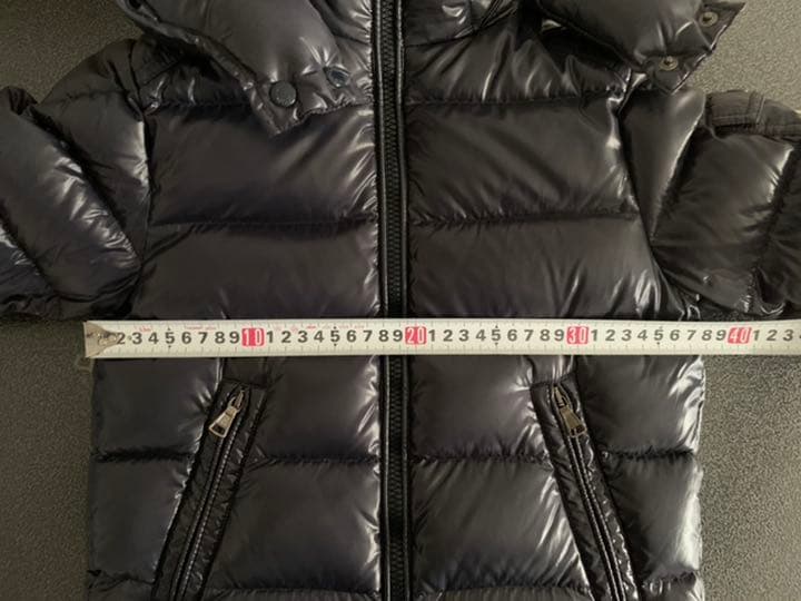 モンクレール　ダウンジャケット　キッズ6A