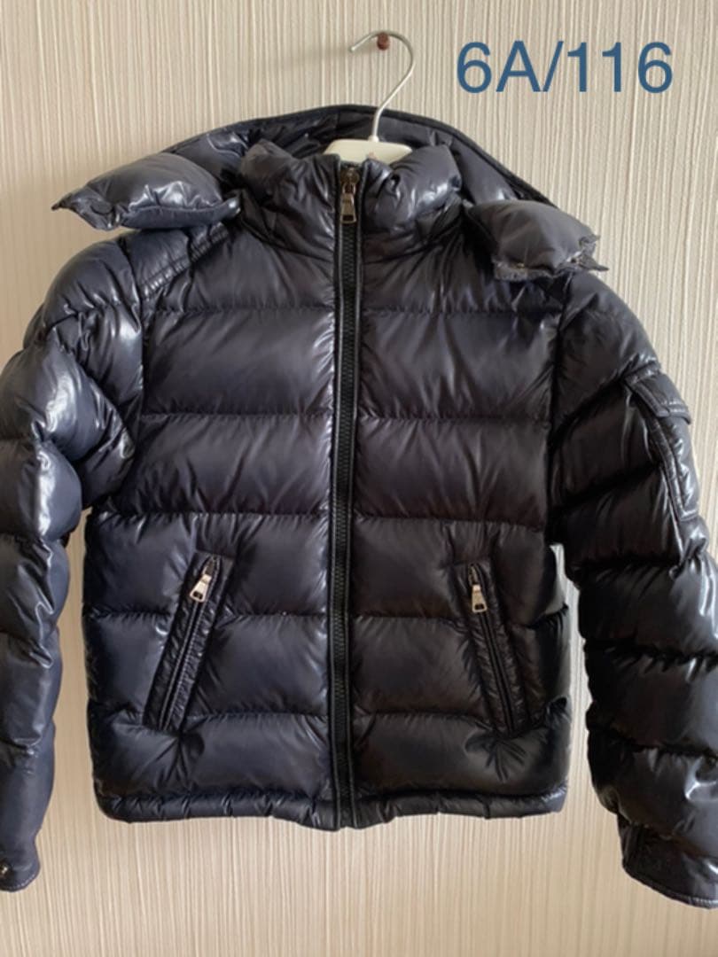 モンクレール　ダウンジャケット　キッズ6A