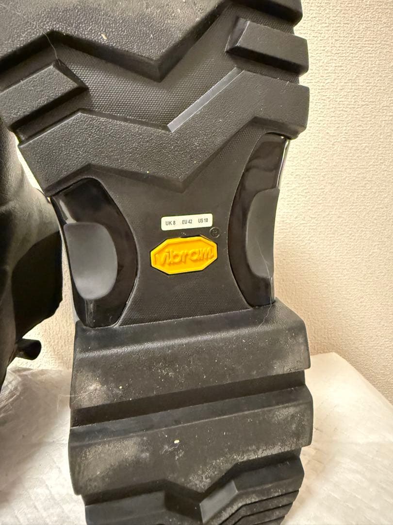 【HUNTER × Vibram】ショートレインブーツ ブラック（UK8）