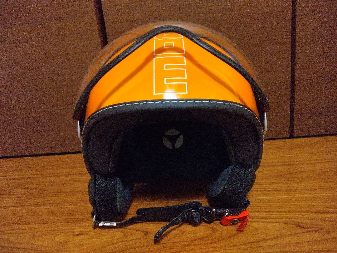 ★momodesign モモデザイン バイザー付きヘルメット Lサイズ★