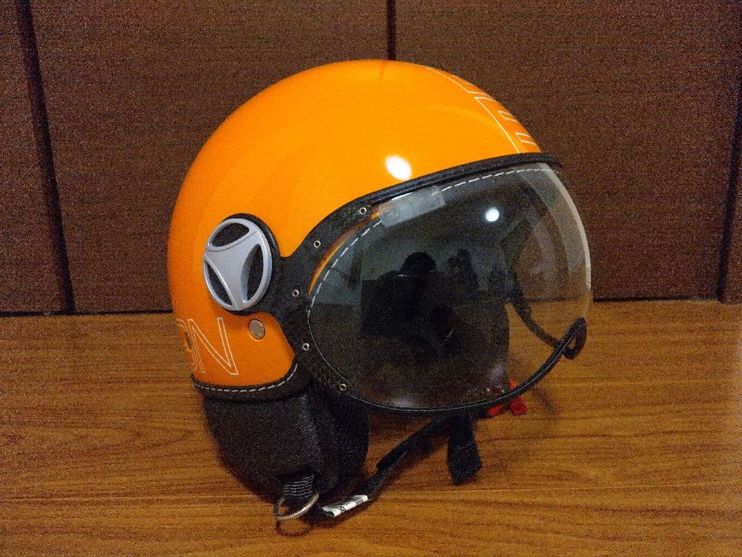 ★momodesign モモデザイン バイザー付きヘルメット Lサイズ★