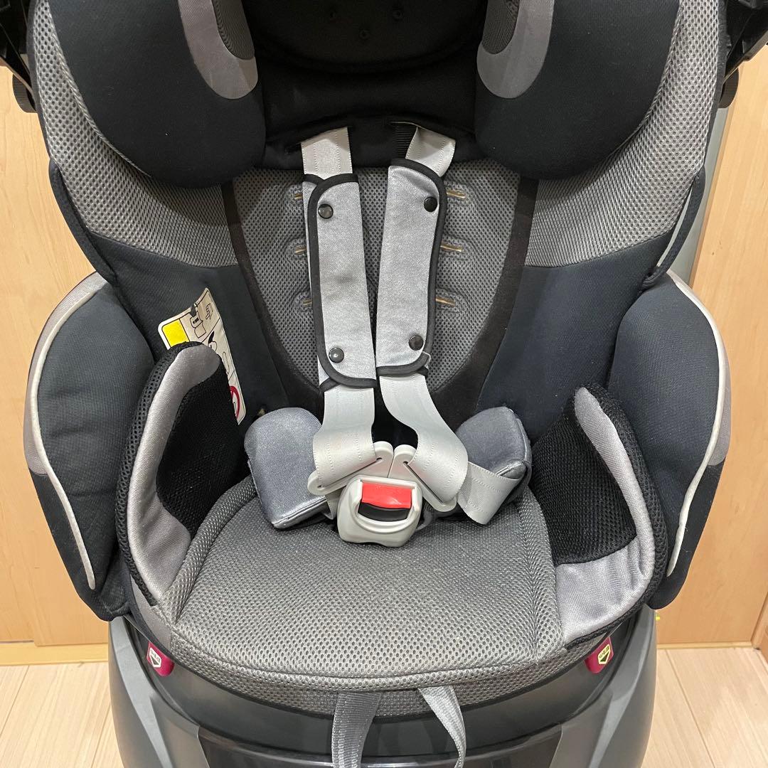 Aprica アップリカ チャイルドシート フラディア ラクート エレガント