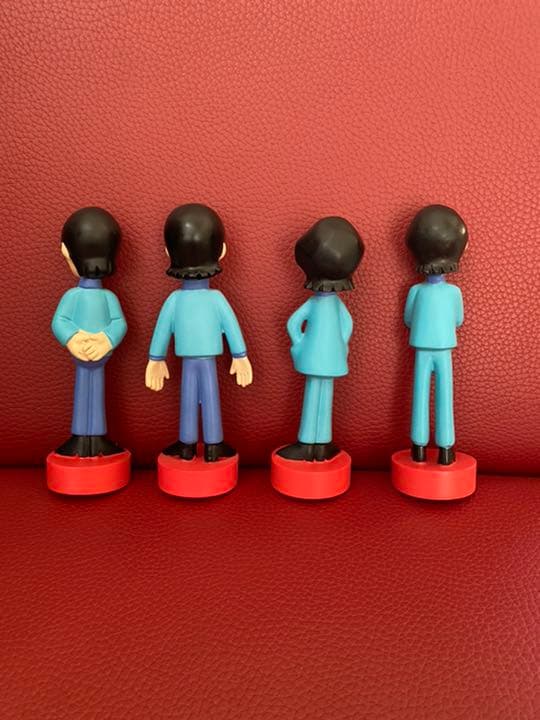 ビートルズ　Beatles フィギュア