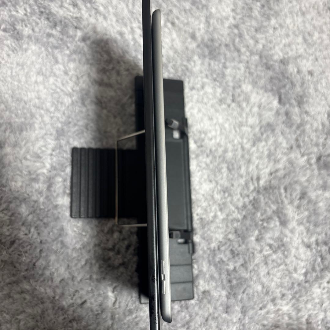 iPad 第9世代 10.2インチ