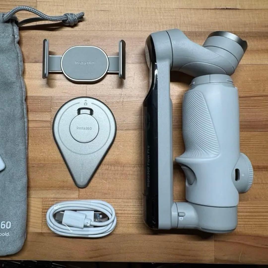 ま*に様 Insta360 Flow Pro（グレー）+ 専用磁気スマートフォン