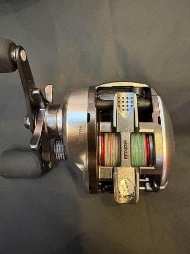 スコーピオン右ハンドルScorpion DC R ベイトリール e121