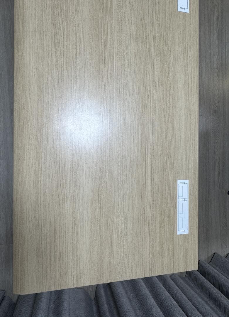 オカムラ　スイフト　自動昇降デスク　W1400 D700