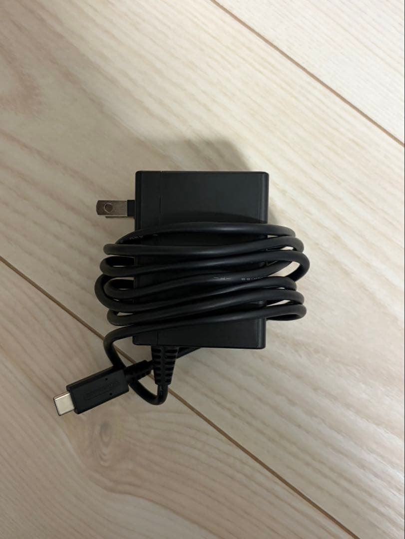 2025年10月購入　Nintendo Switch 本体 箱付き