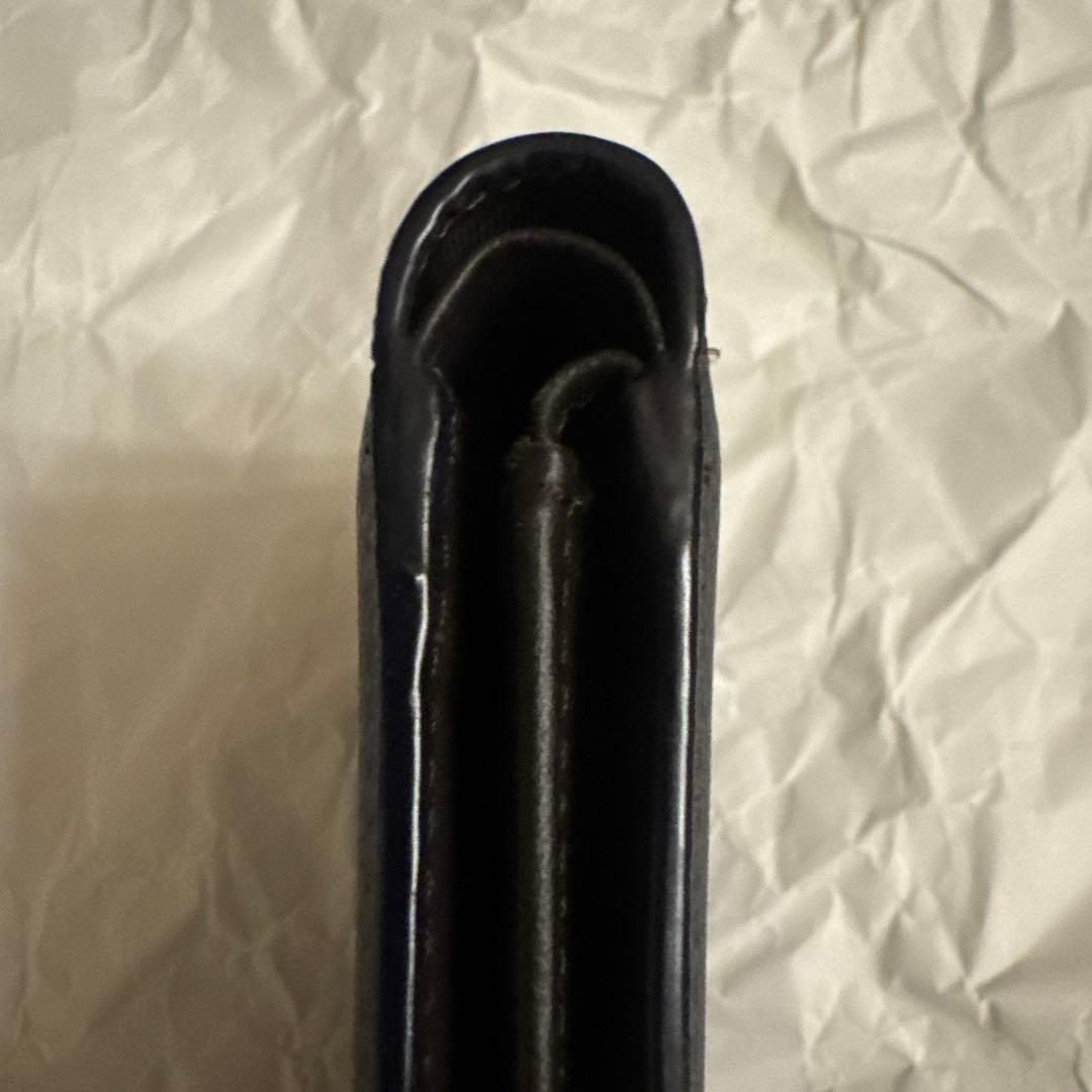 【ノイインテレッセ】二つ折り財布(小銭入れ付き札入)