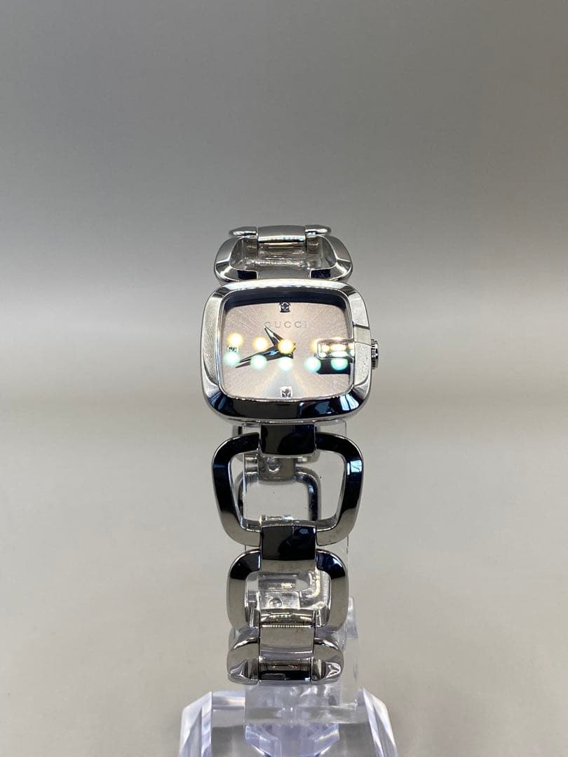 [美品]GUCCI シルバー スクエアフェイス腕時計125.5 YA125502