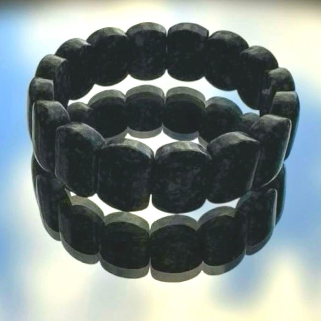 遠野霊石　超高波動　スペシャルバングル　ハンドメイド　感謝の石　奇跡の石　波動石