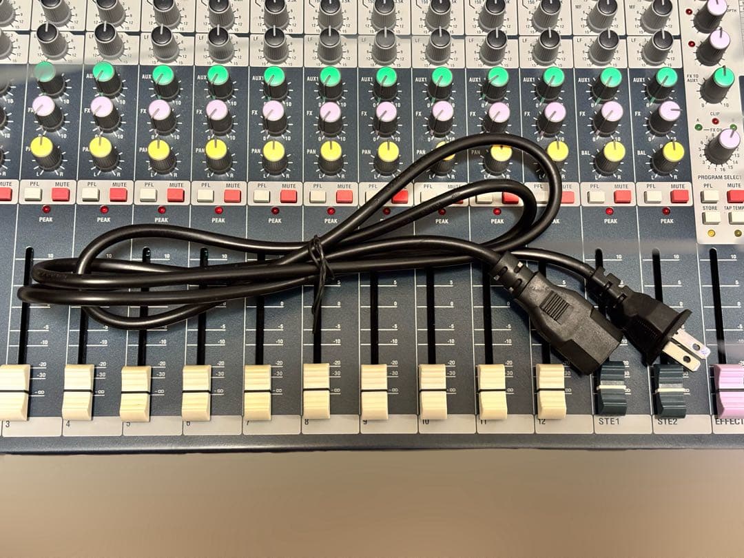 【美品】Soundcraft EFX12 アナログミキサー