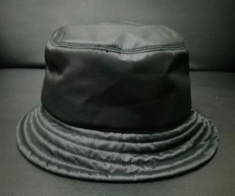 【美品】vivienne westwood バケットハット オーブロゴ 黒