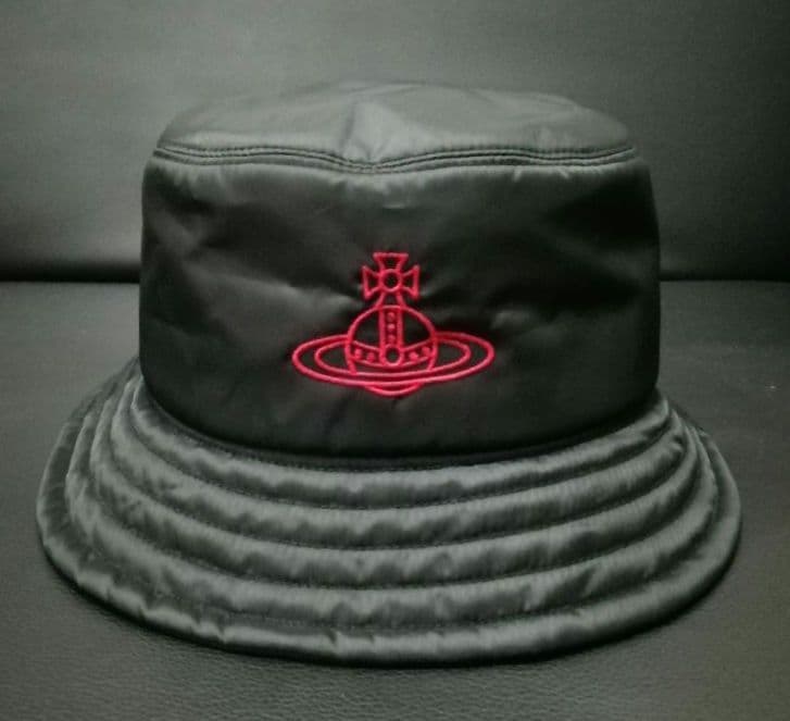 【美品】vivienne westwood バケットハット オーブロゴ 黒