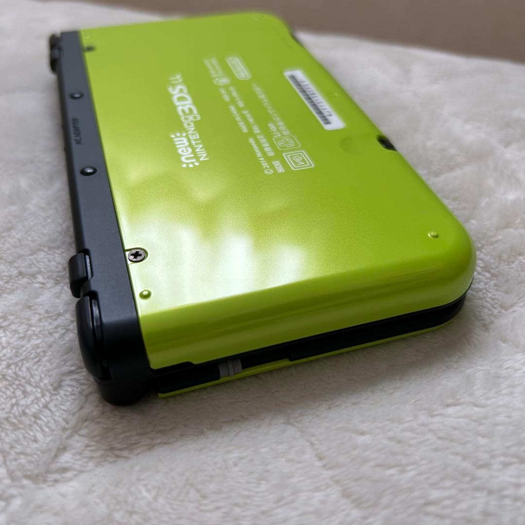 Newニンテンドー3DS LL ライム ブラック 本体 充電コード・カバー付き