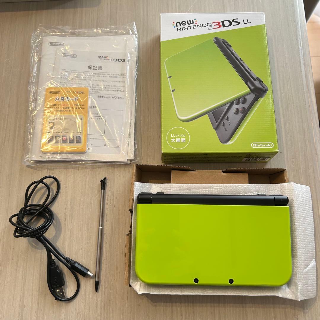 Newニンテンドー3DS LL ライム ブラック 本体 充電コード・カバー付き