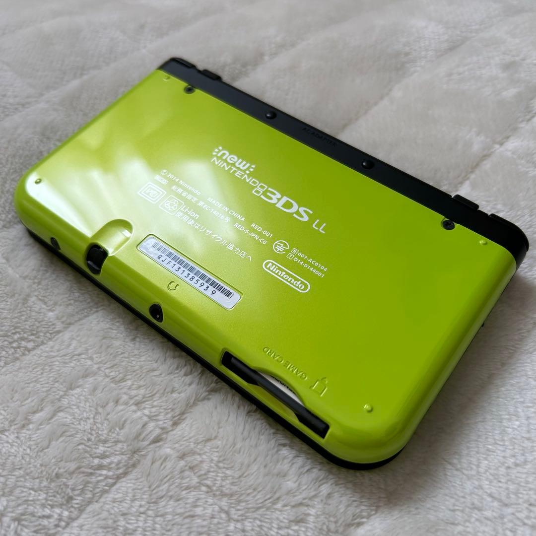 Newニンテンドー3DS LL ライム ブラック 本体 充電コード・カバー付き