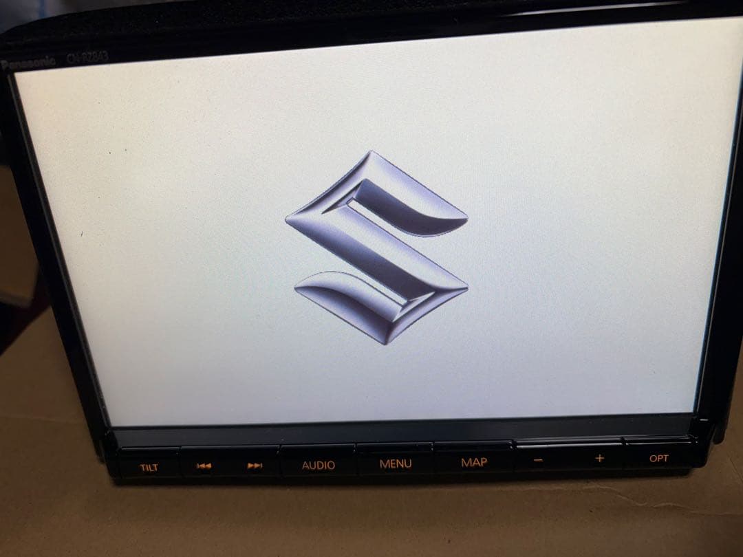 パナソニック　CN-RZ843ZA 8インチ