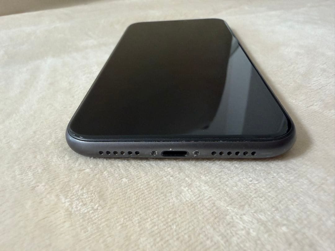 【美品】Apple iPhone 11 128GB ブラック