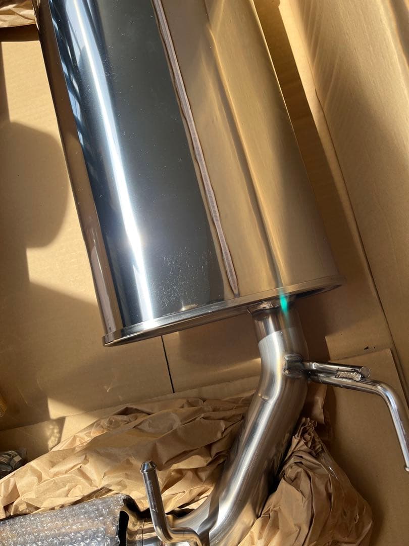 トヨタ86 ZN6用ＨＫＳ製マフラー未使用