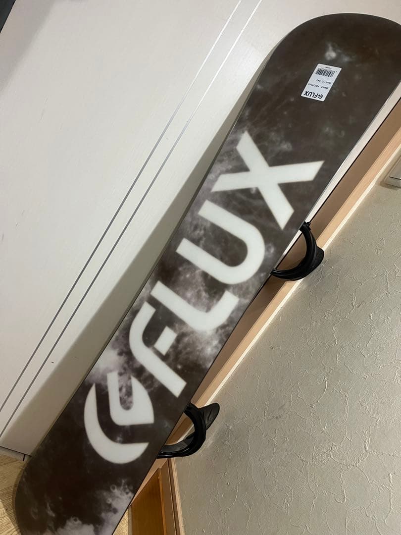 女性専用設計！オールラウンド、グラトリボード！FLUX TL 141cm バイン