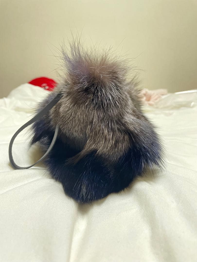 TOD'S トッズリアルファー クラッチバッグ セカンドバッグ レディースbag