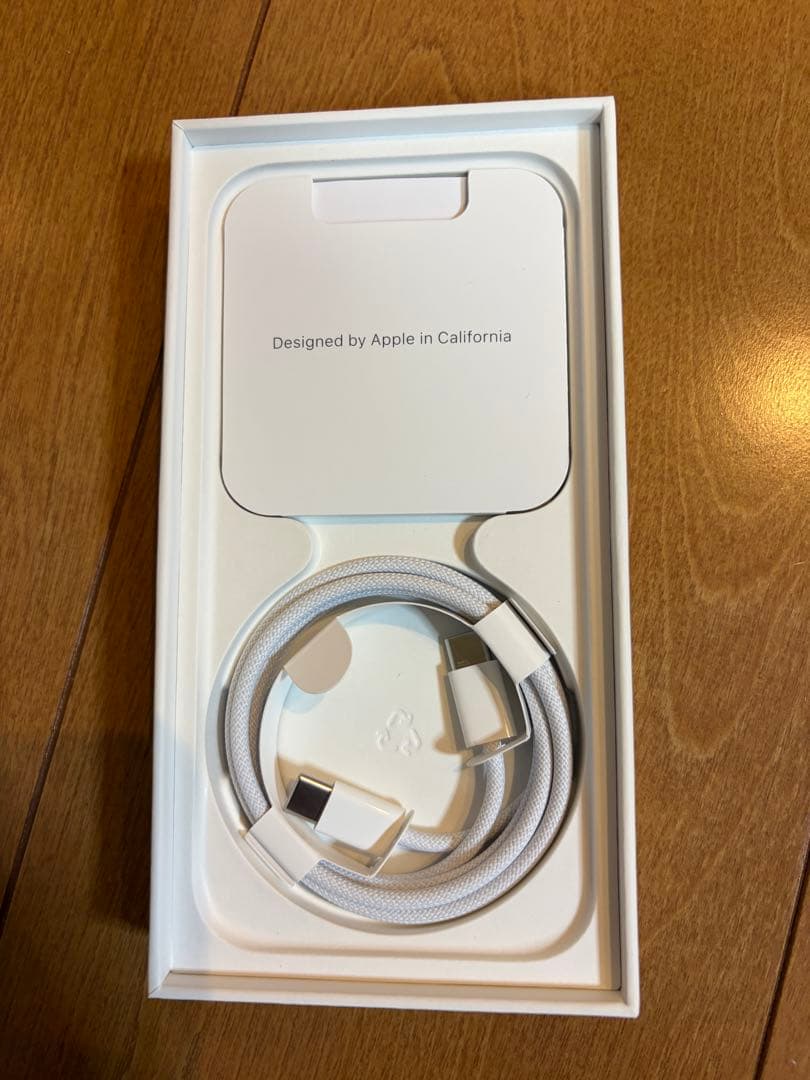 iPhone 15 Pro 128GB ブラックチタニウム SIMフリー 美品