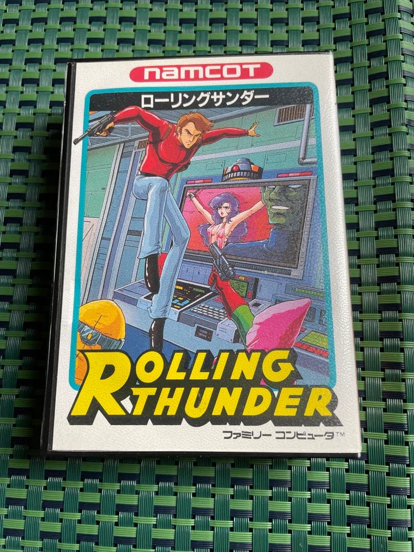 ファミコンソフト　ローリングサンダー　カセット　箱・説明書