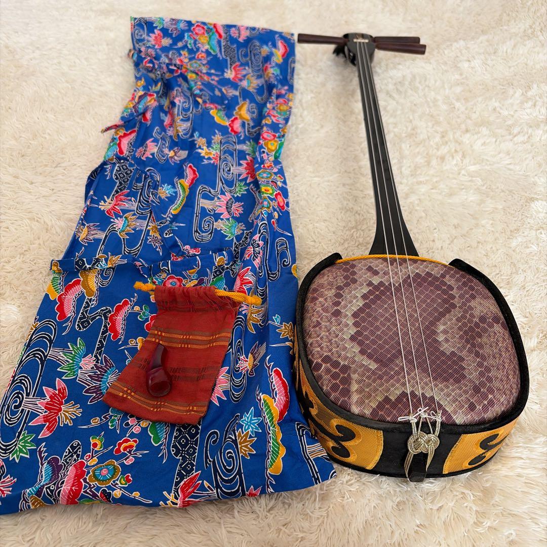 ヤ*ト様 沖縄三線（人工皮） バチ付 ◎初心者向け