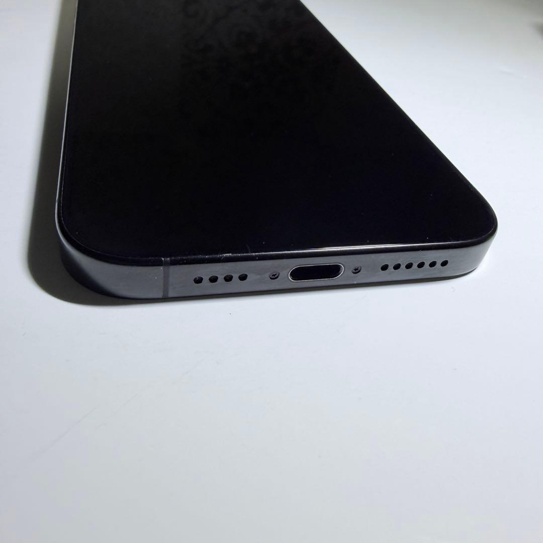 iPhone 16 Pro Max 256GBブラックチタニウム SIMフリー