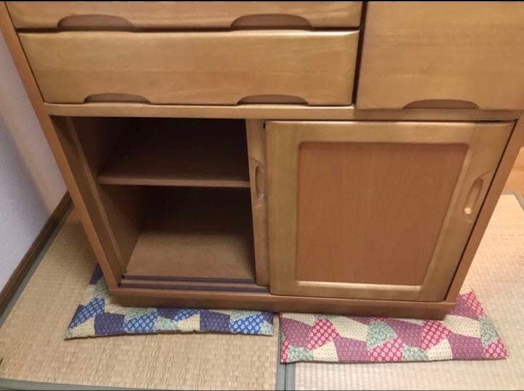 カリモク　木製食器棚