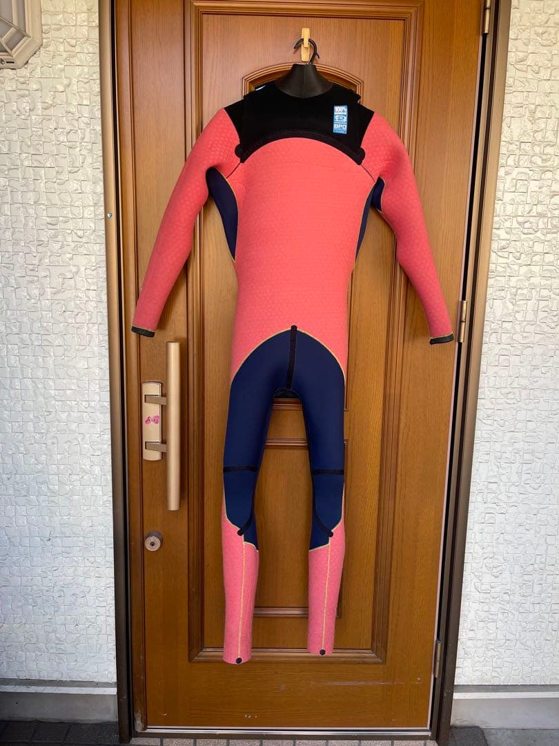 土曜まで早い者勝ち特別価格 Bewet ドライスーツ 黒