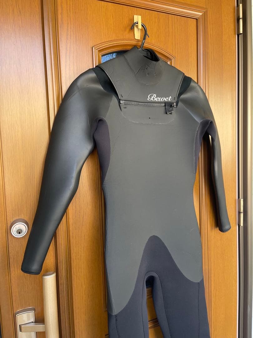土曜まで早い者勝ち特別価格 Bewet ドライスーツ 黒