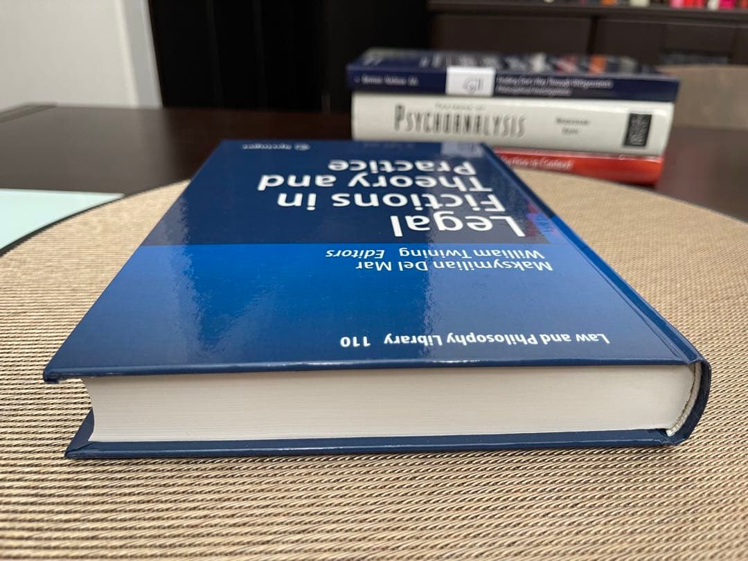 洋書 Legal Fictions in Theory and Practice