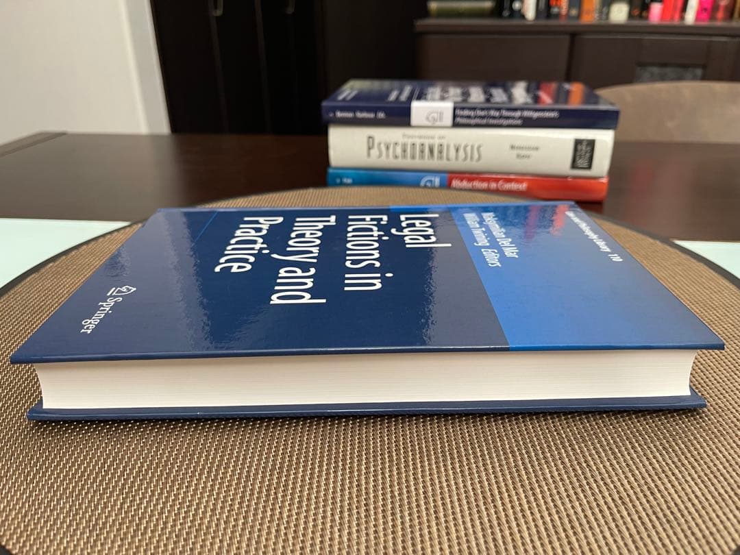 洋書 Legal Fictions in Theory and Practice