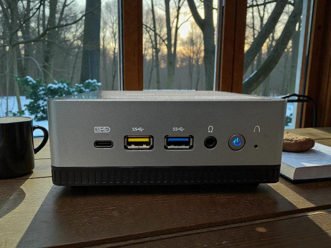 ⭐初回価格⭐高性能＆軽量⭐MINISFORUM UM340⭐