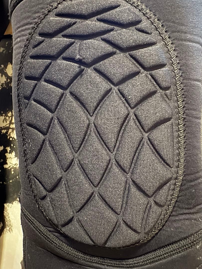 RIVALLEY BURNING BLOOD ウェットスーツ　ヒラスズキ　平鱸