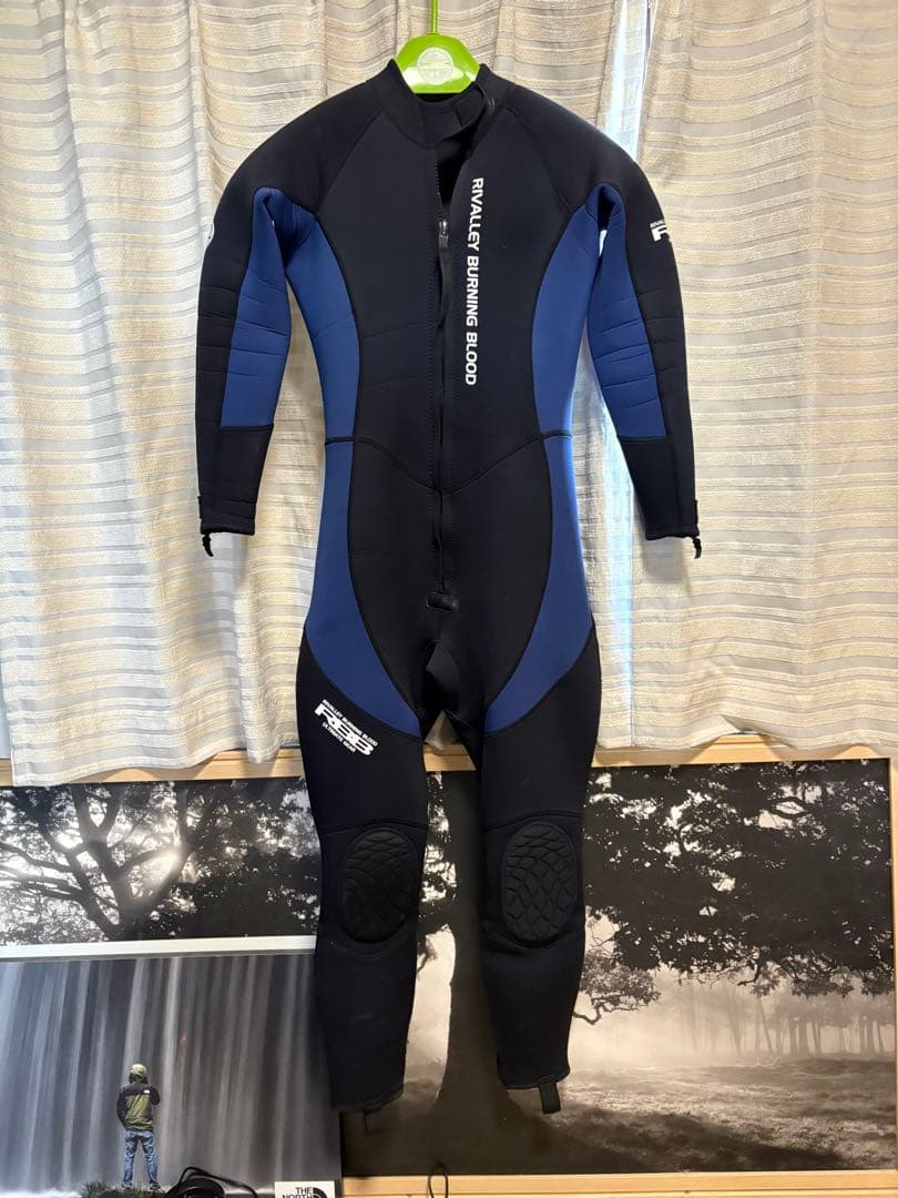 RIVALLEY BURNING BLOOD ウェットスーツ　ヒラスズキ　平鱸