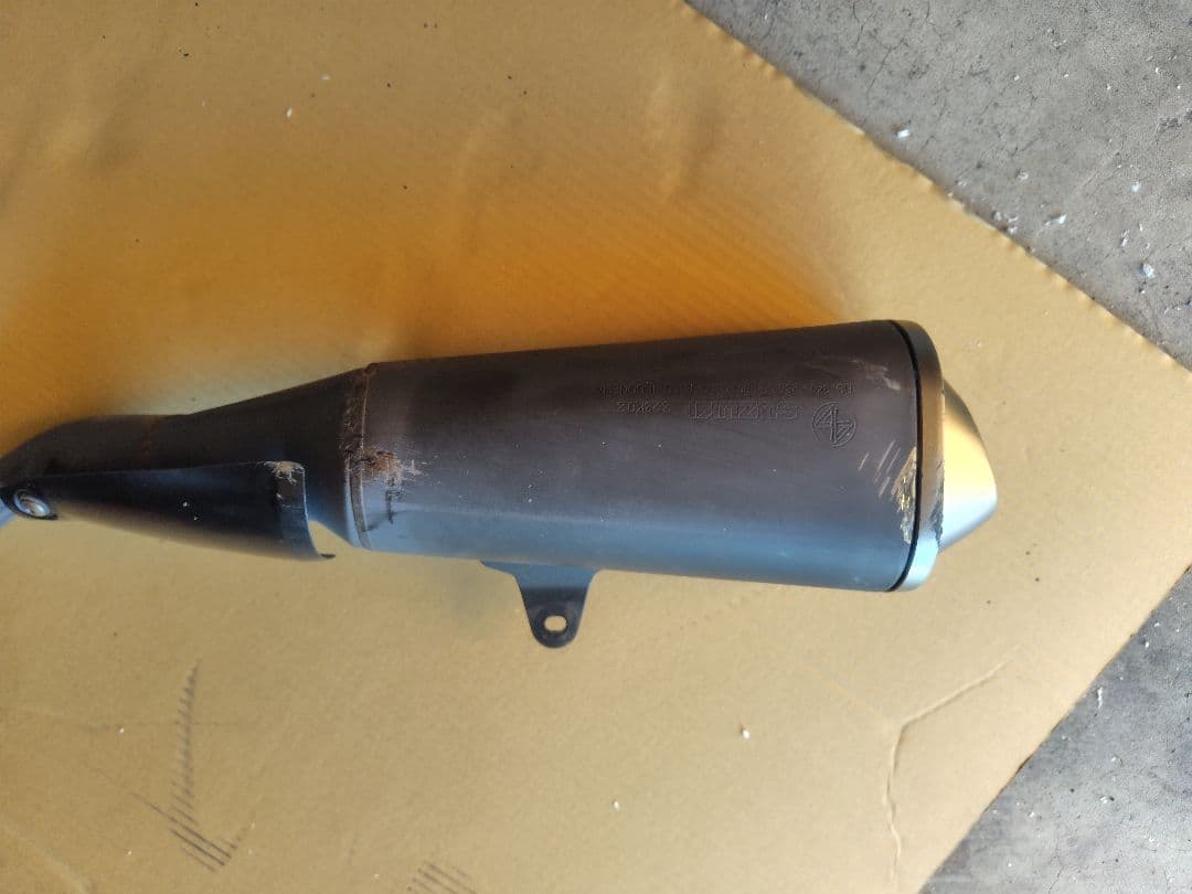 タ*ャ様 GSX-R150純正マフラー 中古車外し