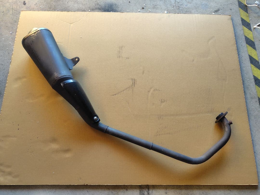 タ*ャ様 GSX-R150純正マフラー 中古車外し