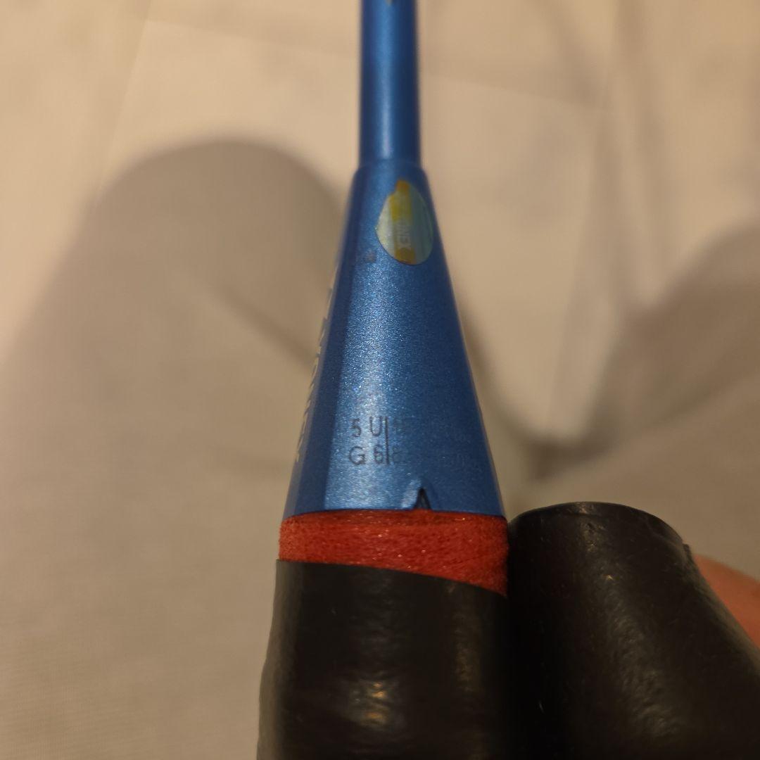 ヨネックス　ナノフレア700 　5UG6