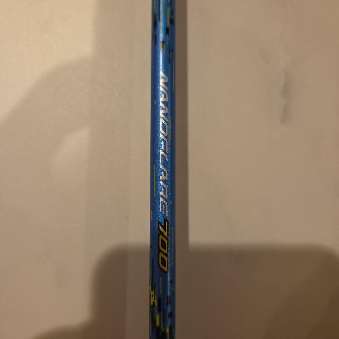 ヨネックス　ナノフレア700 　5UG6